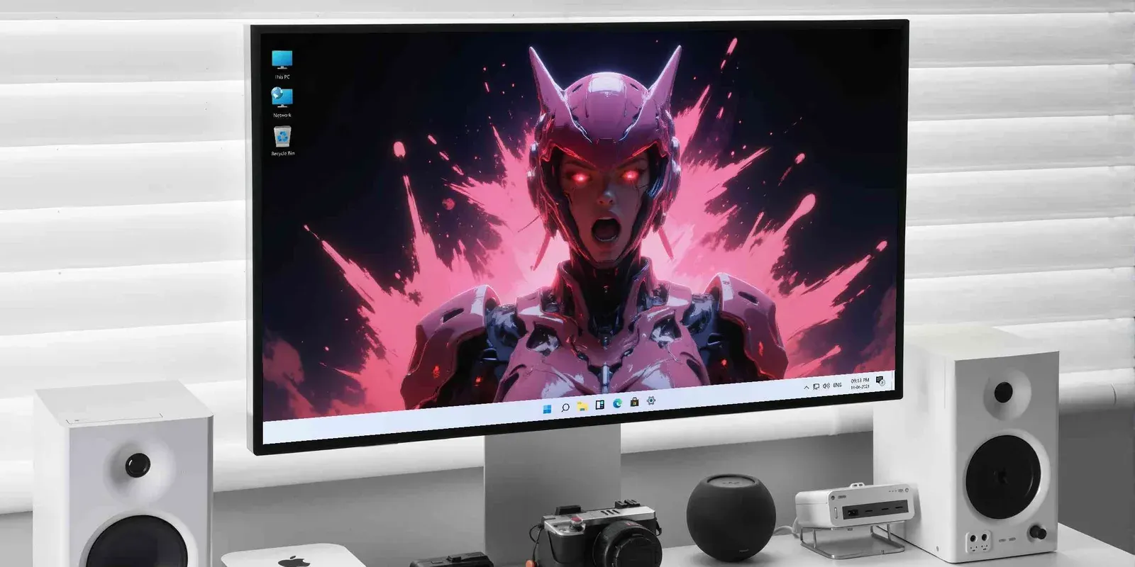 A Windows desktop displays a pink horned helmet with glowing red eyes and an open mouth, pink shards bursting behind the shoulders.